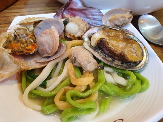 손칼국수와보리밥 이미지