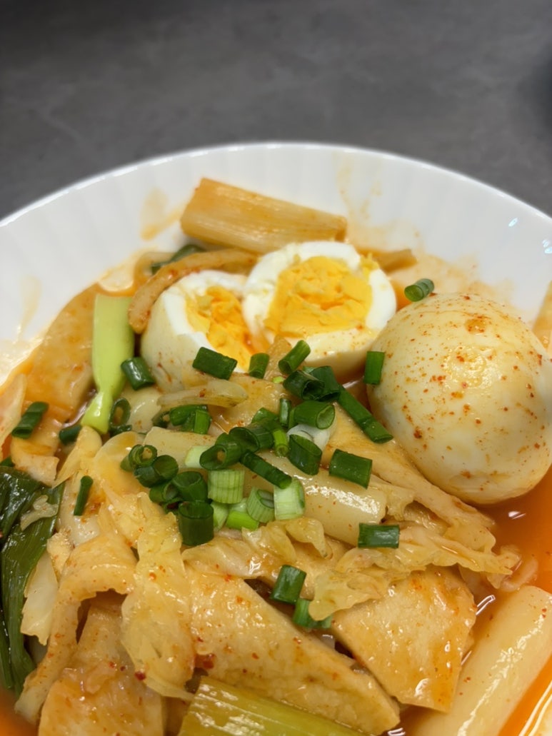 쭝일아찌 빨강떡볶이 이미지