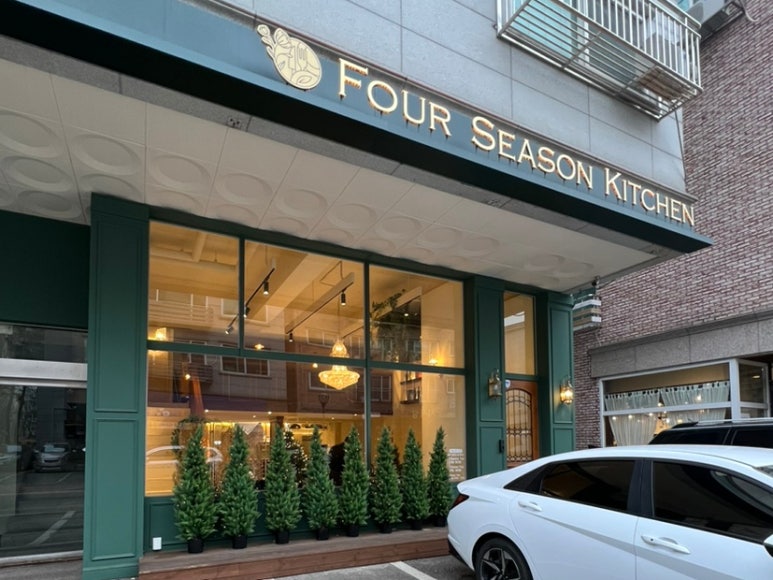 틈틈스튜디오 이미지