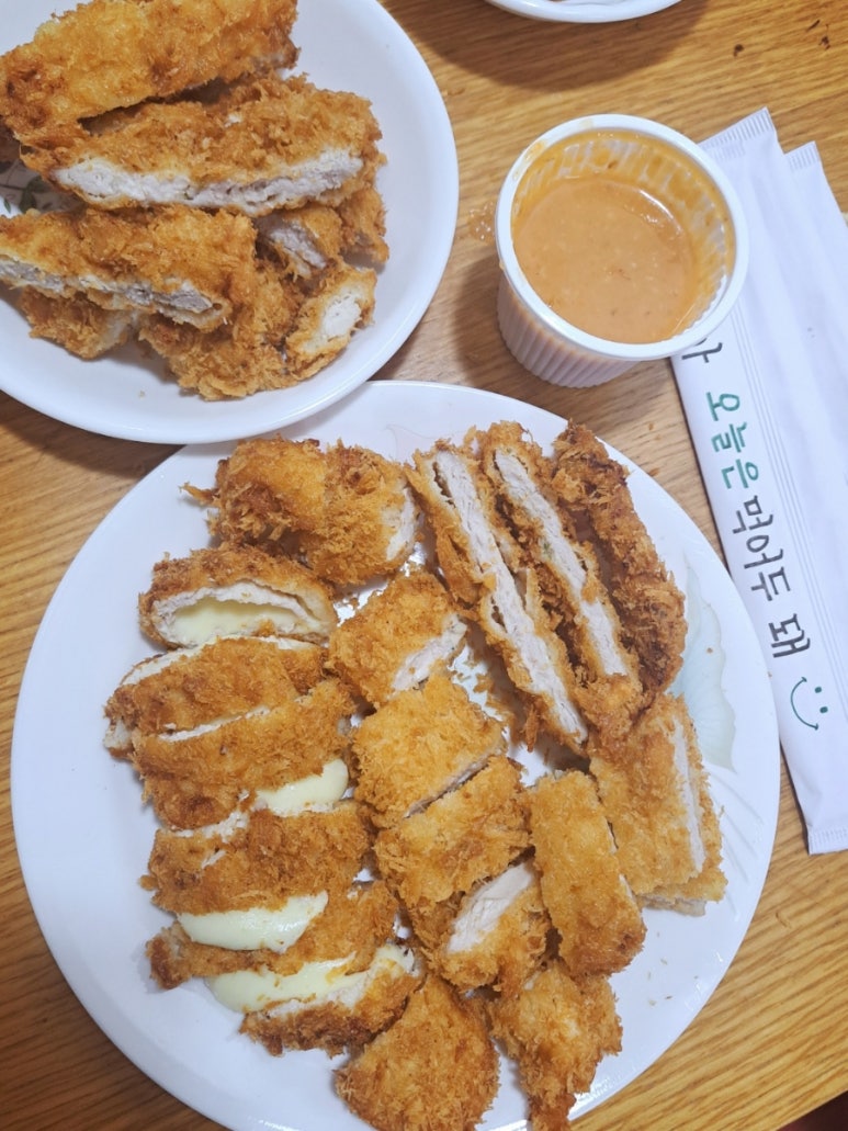 기찬 수제돈까스 이미지