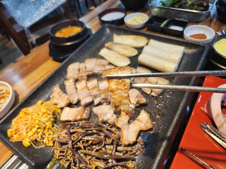태평한돼지 이미지