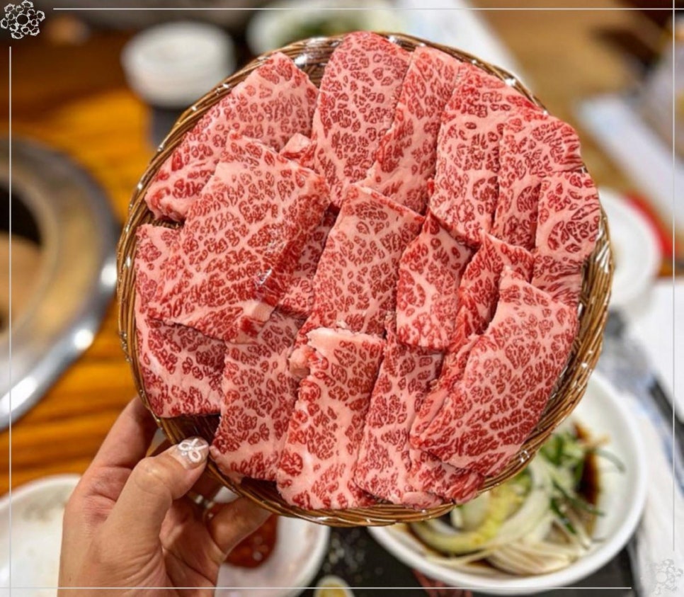 까만돼지 이미지