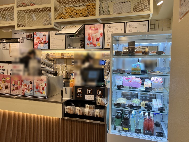 메가MGC커피 종로낙원점 사진 3