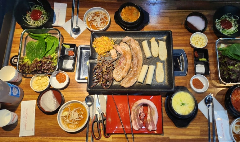태평한돼지 이미지