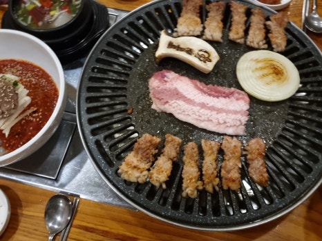 돌쇠네 이미지