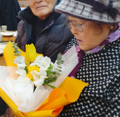 프롬니나 이미지