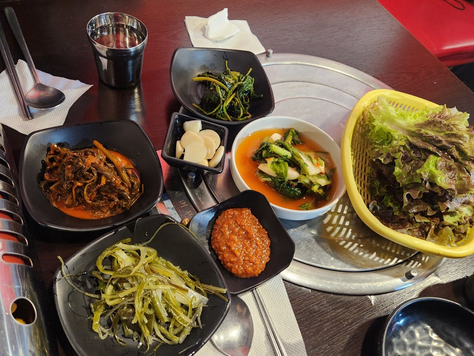 창모네생고기김치찌개 이미지
