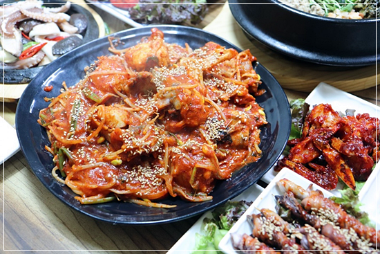 항구횟집 이미지