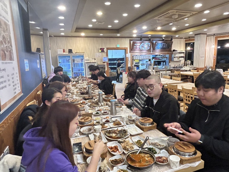 퍼플섬 행복한카페 이미지