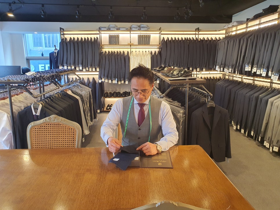 슈트갤러리 이미지