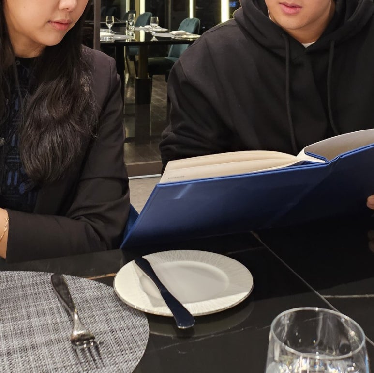 메이크어모멘트 이미지