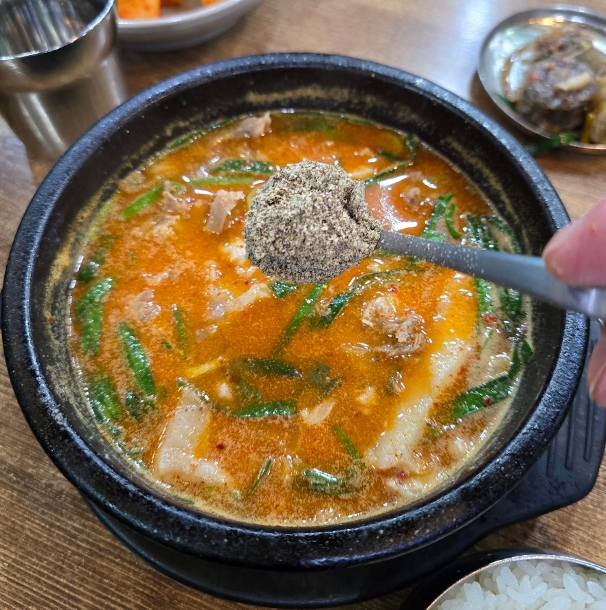 완정 신의주찹쌀순대 이미지
