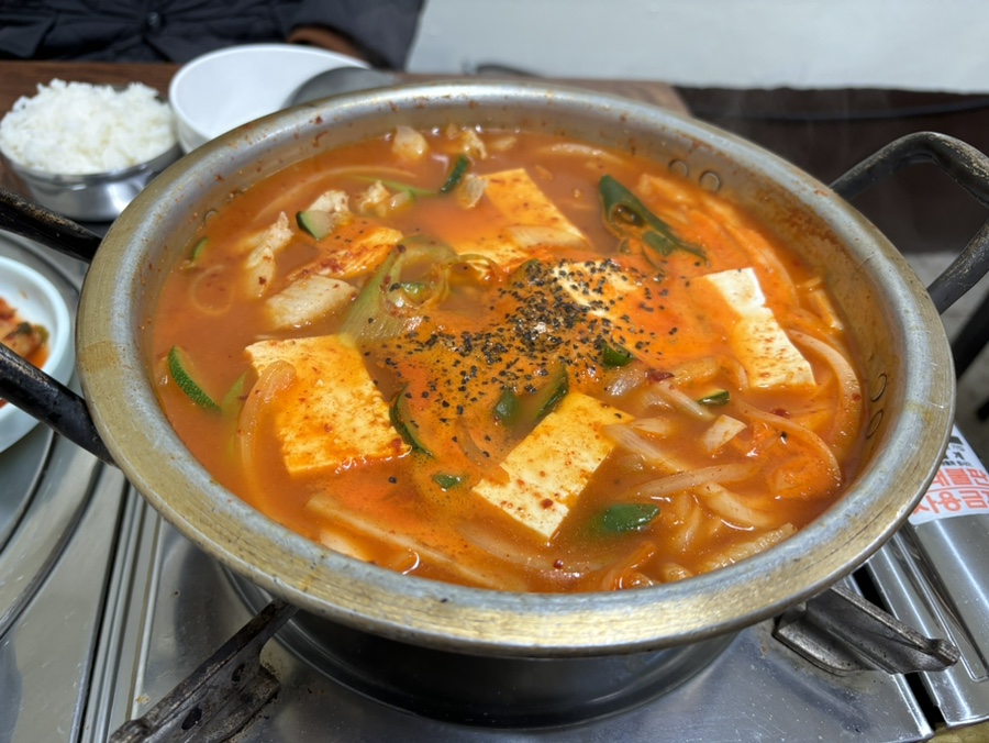 백반과삼겹살집 이미지