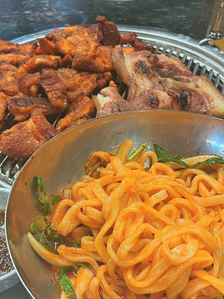 머시기쪽갈비생족발구이 이미지