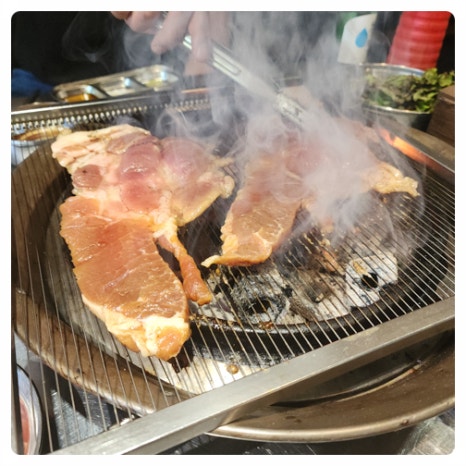 참돼지깡통구이 이미지