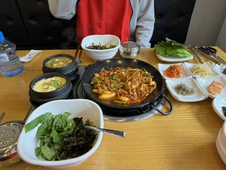청춘두루치기 이미지