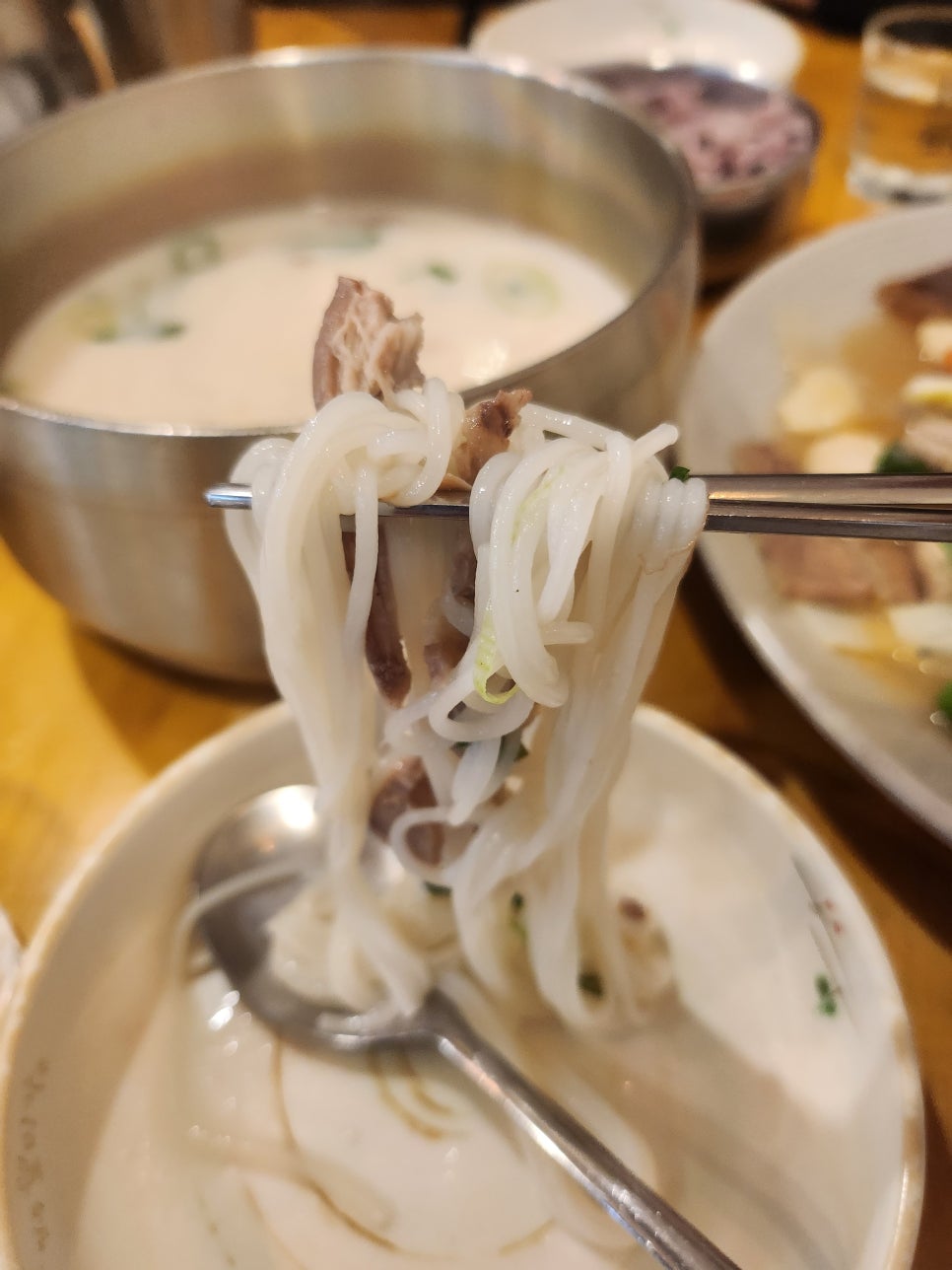 하영호신촌설렁탕 이미지