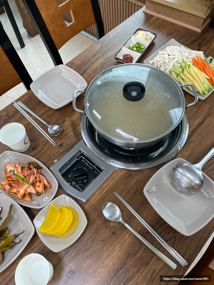 아빠손해물칼국수 이미지