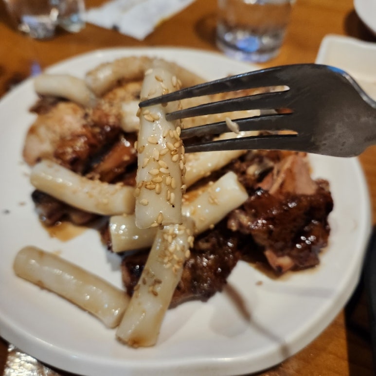 조아숯불닭바베큐 이미지
