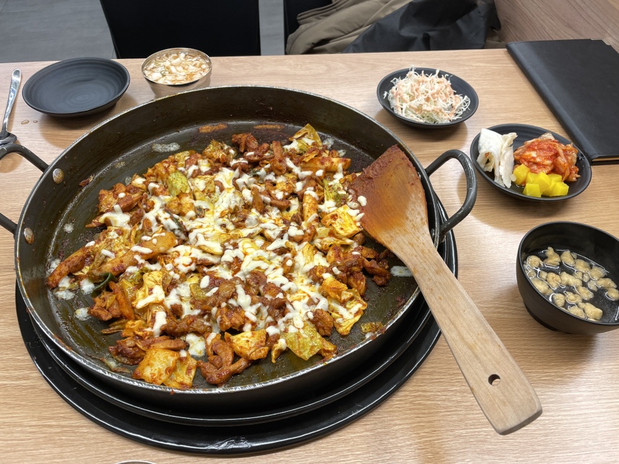 유가네닭갈비 괴정역점 이미지