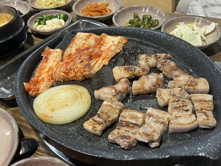 함박우렁쌈밥 이미지