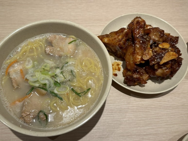 이씨칼국수 이미지