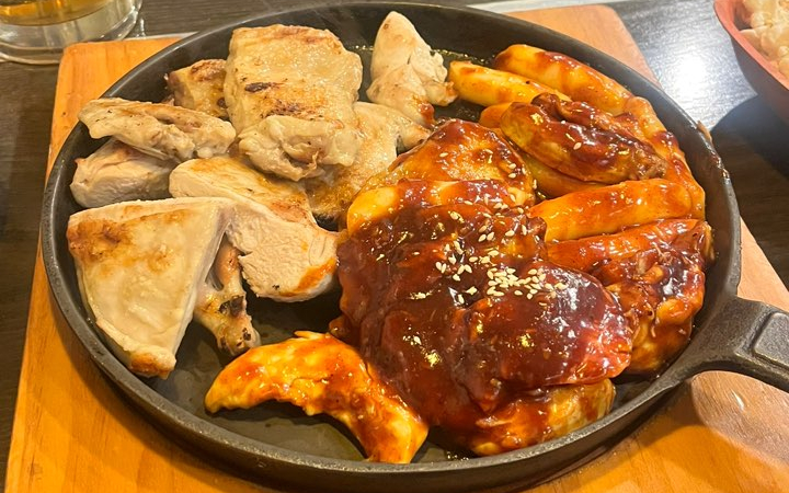 홈타운바베큐치킨 이미지