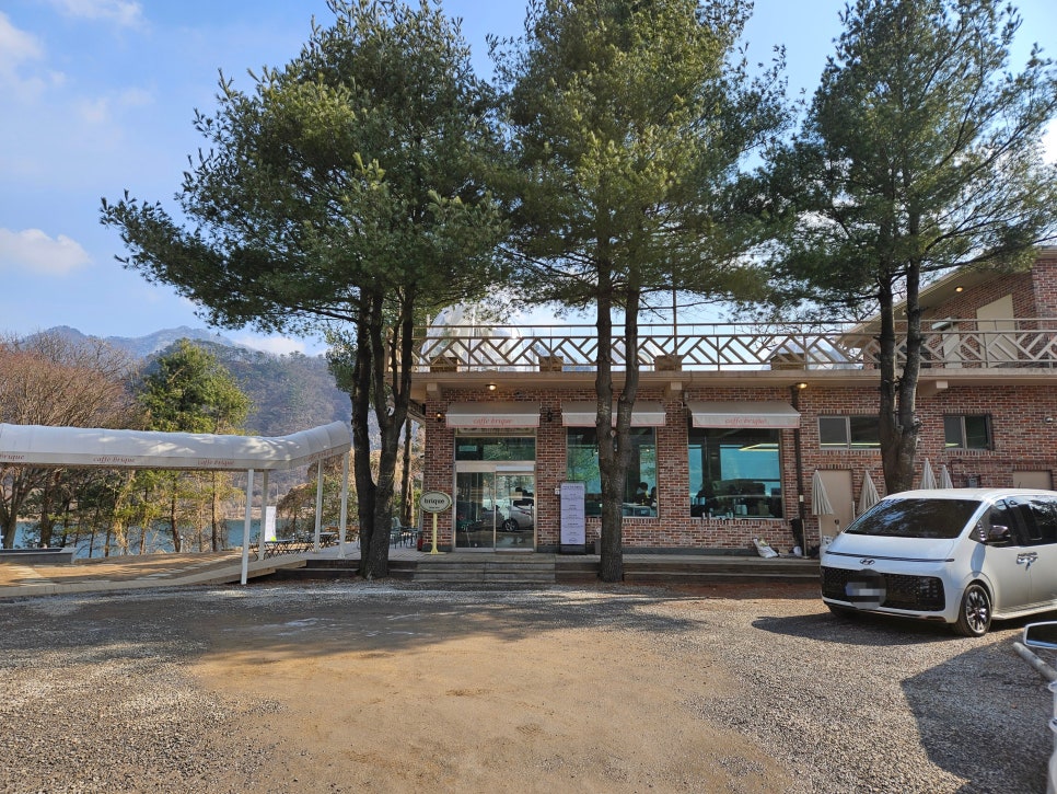 브리끄(brique) 이미지