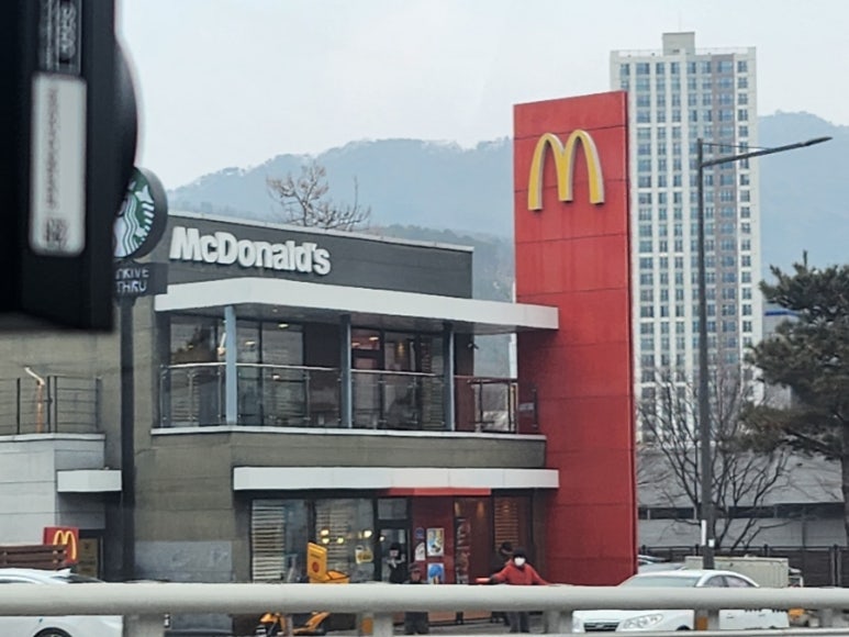 맥도날드평내DT점 이미지
