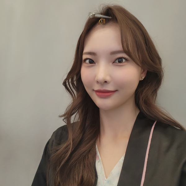 플린헤어메이크업 이미지