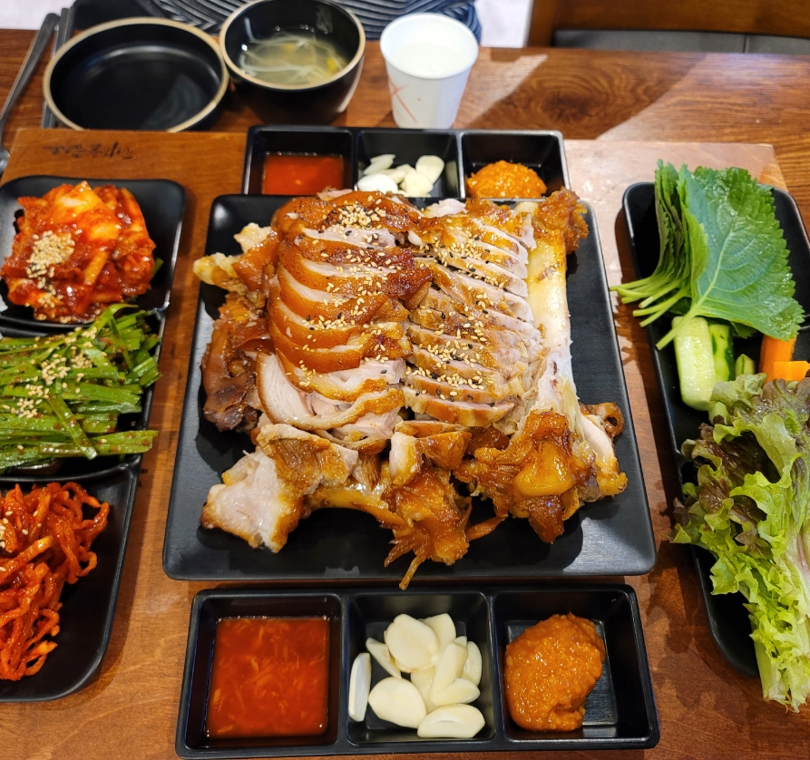 귀한족발역촌역점 이미지