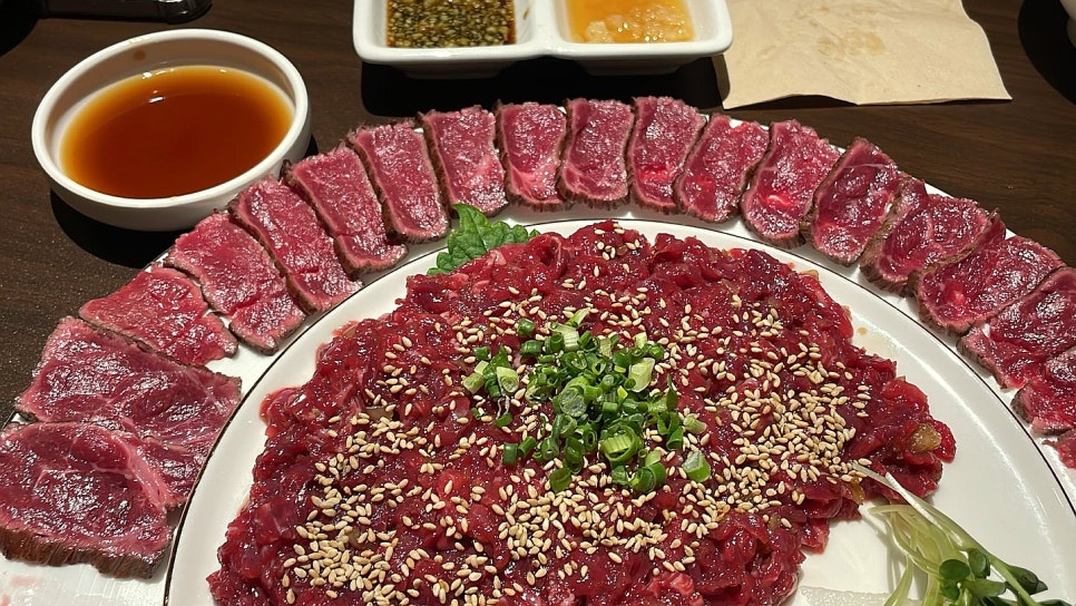 정성육회 덕신점 이미지