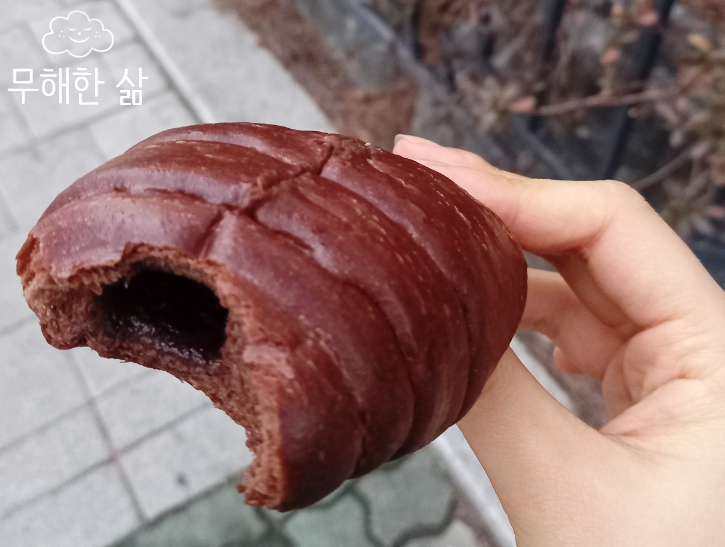 빵의 향현 이미지