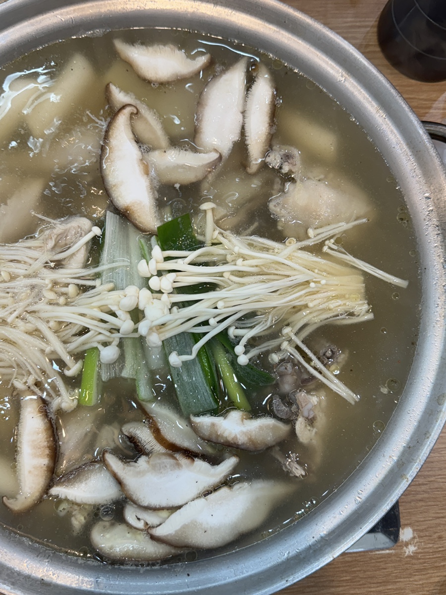 태릉촌닭한마리 이미지
