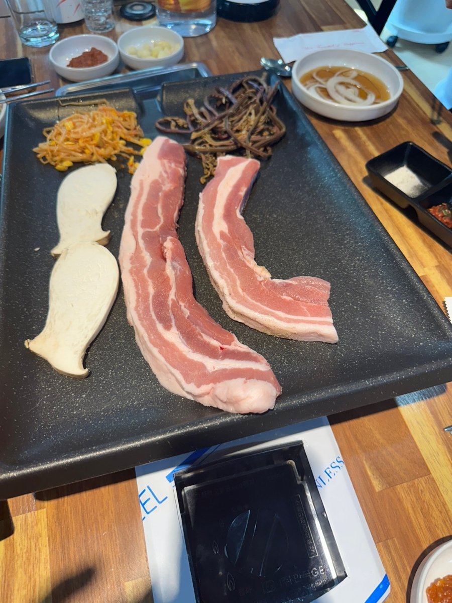 태평한돼지 이미지