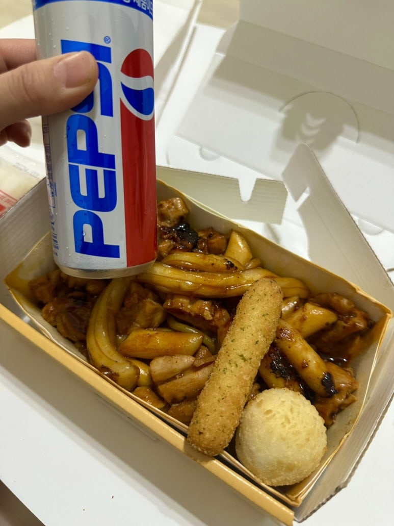 동근이숯불두마리치킨 신곡점 이미지