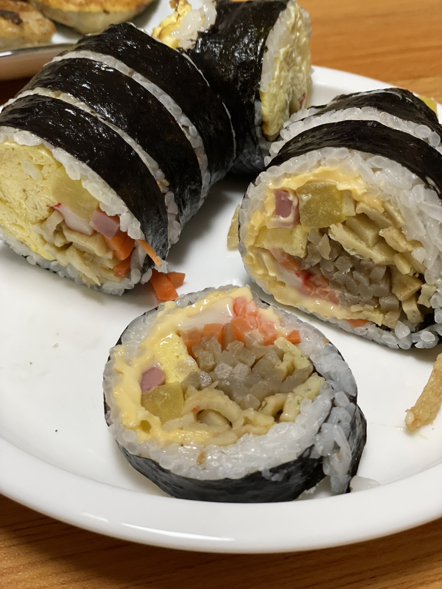 예니김밥 이미지