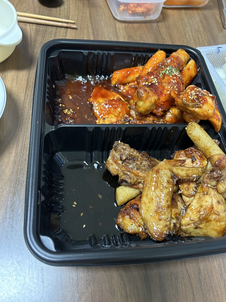 훌랄라참숯치킨교동점 이미지