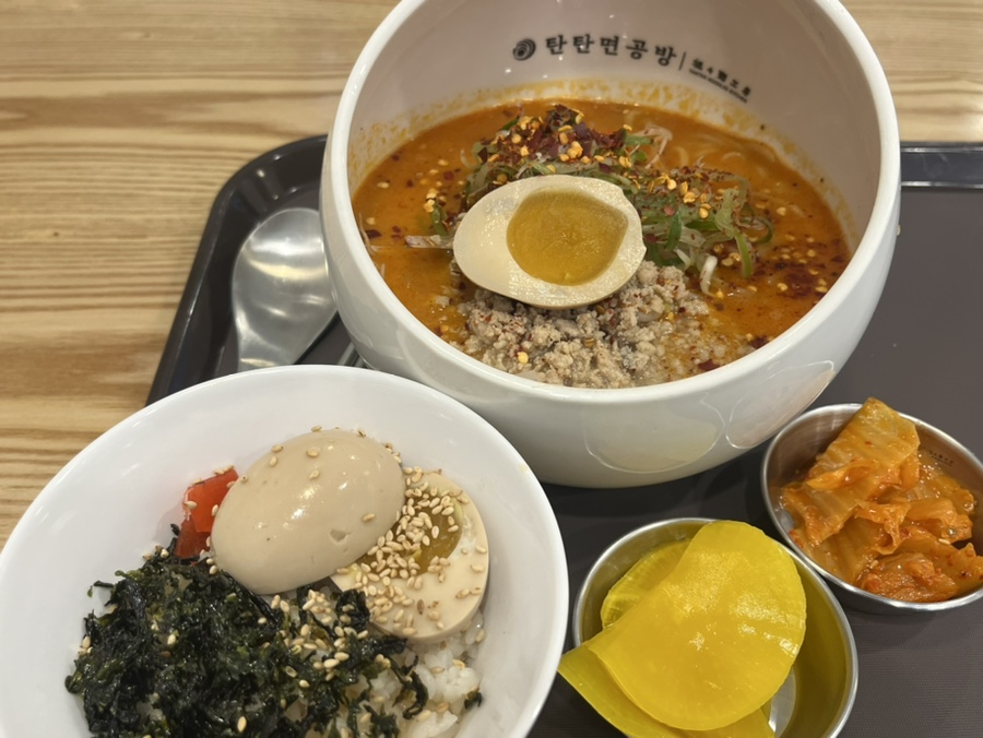 탄탄면공방 파주문산점 이미지