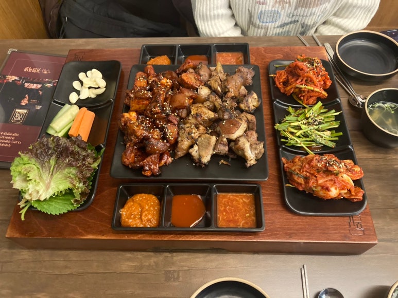 귀한족발석관점 이미지