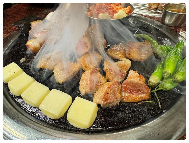 청춘삼겹살 이미지
