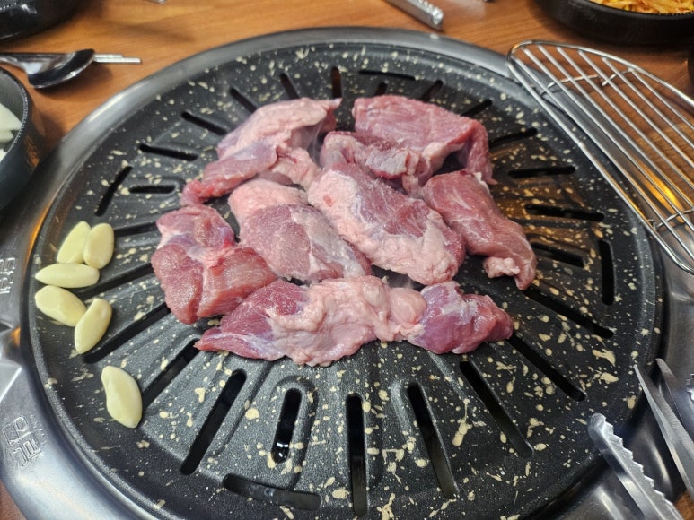 향단이네김해뒷고기 이미지
