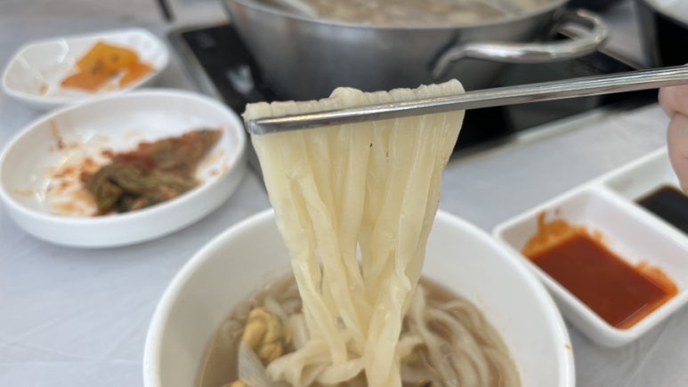 후룩손칼국수 이미지