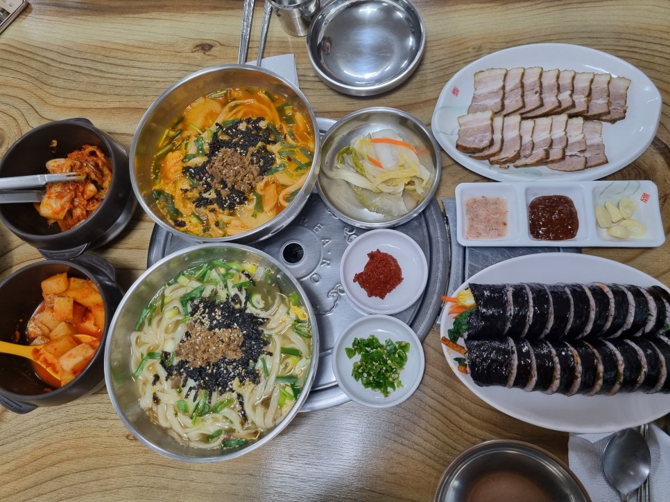 까치칼국수 이미지
