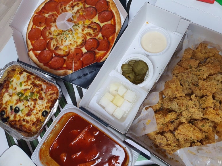 큰손1치킨2피자금천 이미지