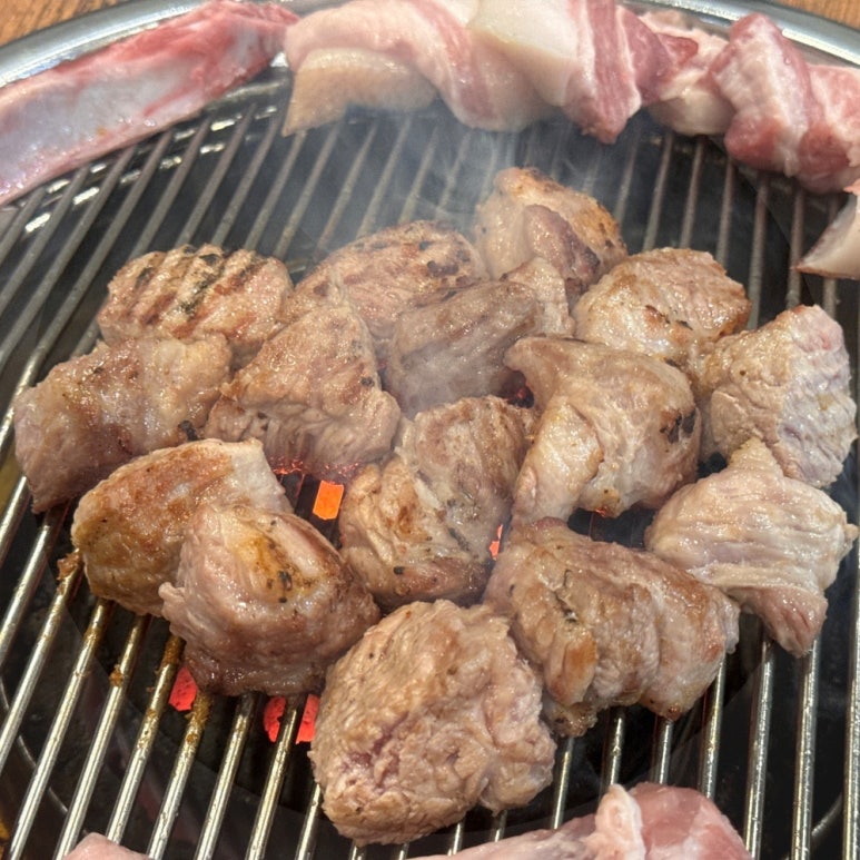 고기곳간 이미지