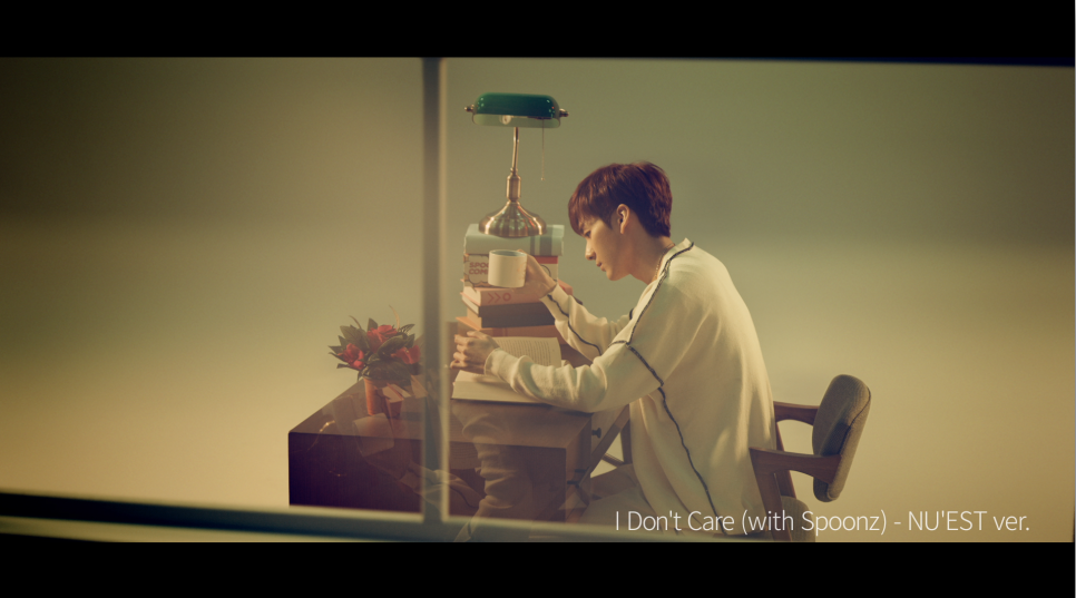 [스푼즈X뉴이스트] 플라워볼 : Alive in My Flowerball – 아론 ver.