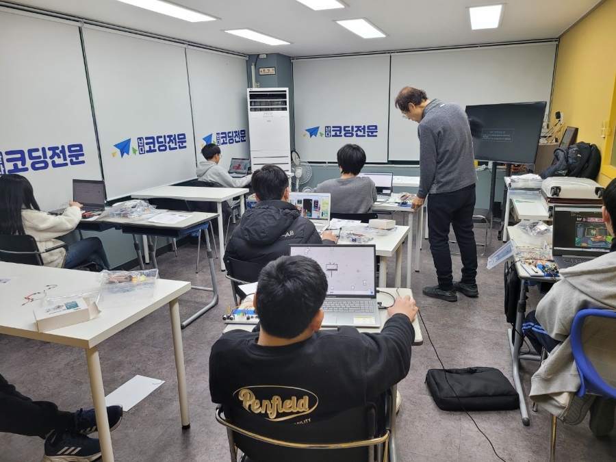 난다코딩전문학원 이미지