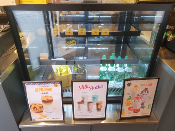 컴포즈커피 인하대후문점 이미지