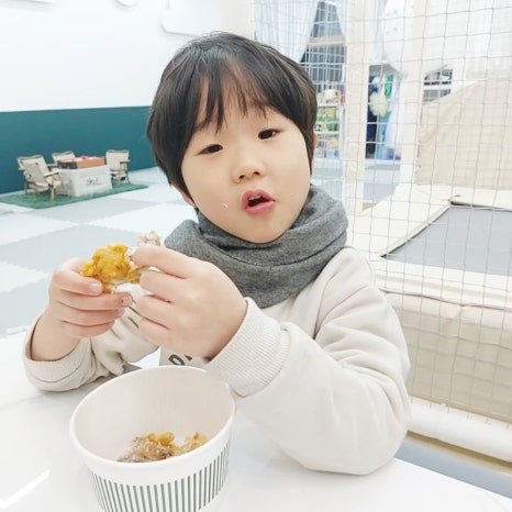 겉은바삭속은촉촉88켄터키 이미지